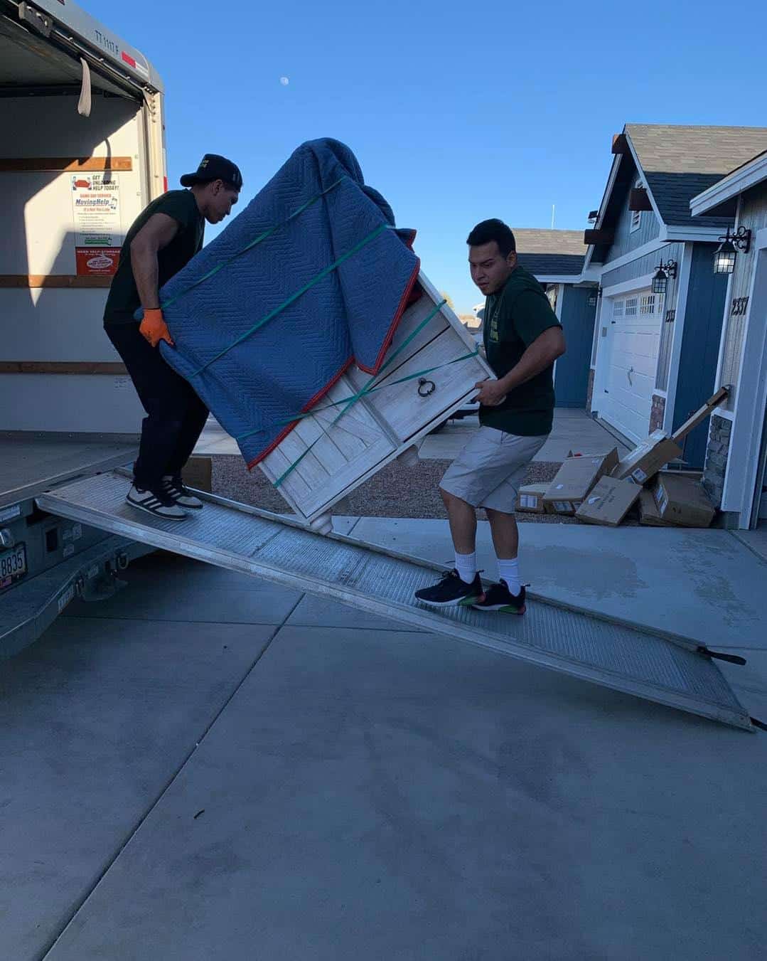 Quality pool table moving services in AZ